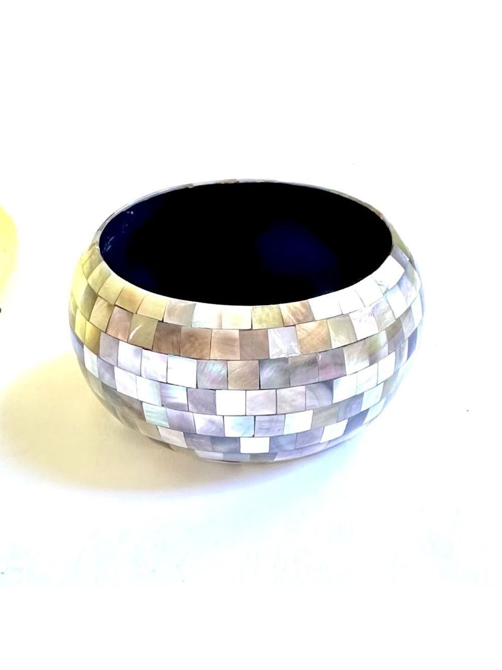 TOMMY BAHAMA | Sea Shell Mosaic Oversized Bangle | NWT​ $78 - Picture 2 of 8